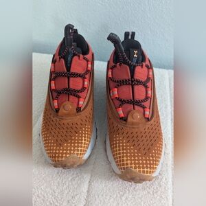 Unisex Under Armour HOVR Summit‎ Running Shoes Man's 8.5 / Woman's 10